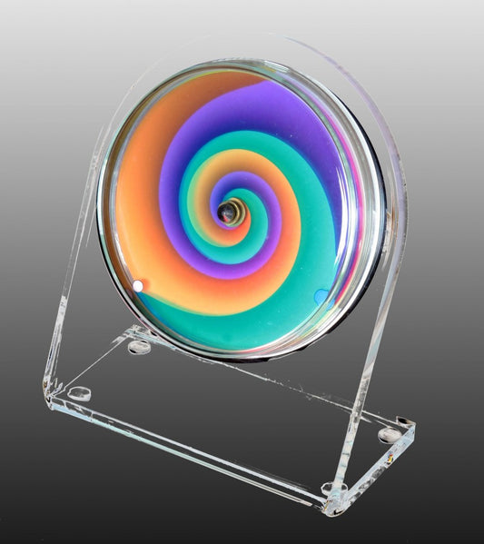 Petriplex vertigo, Acryl Tisch- und Regal Uhr (Buffetuhr)