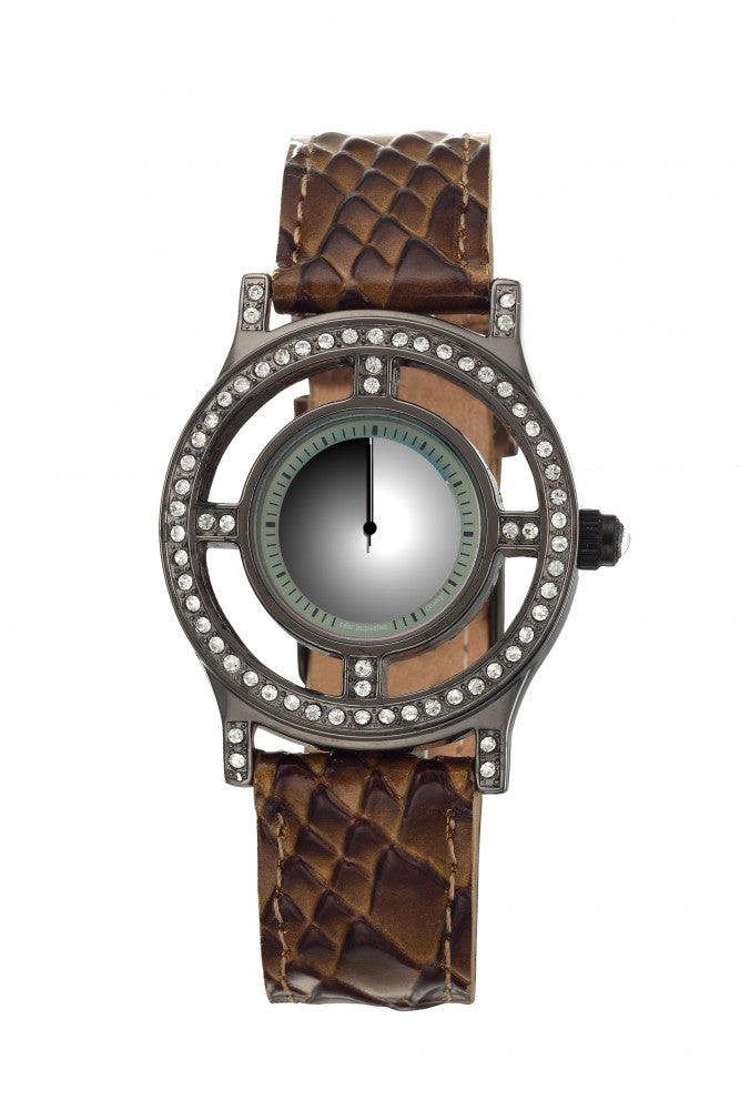 Auralia titan - brown reptile - change